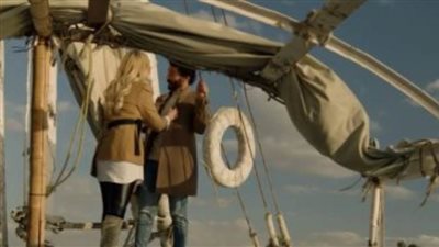 هنا شيحة تدفع خالد النبوى للسقوط فى النيل بسبب غيرتها عليه