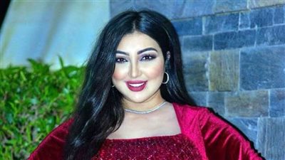 دنيا بطمة تخطف الأنظار بإطلالة ساحرة| صورة