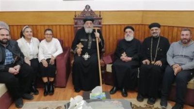 البابا تواضروس الثاني يستقبل أرملة كاهن الإسكندرية الشهيد وأسرته