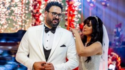 أكرم حسني لـ أيتن عامر: 