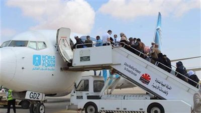 مطار بنغازي يستقبل أولى رحلات مصر للطيران بعد غياب 8 سنوات |صور