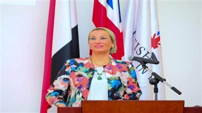 وزيرة البيئة تشارك بندوة الجامعة البريطانية عن دور الشباب في مواجهة تغير المناخ (صور)
