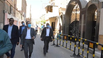 محافظ الغربية يتفقد محيط الكنائس بطنطا والمحلة