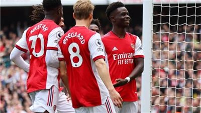 آرسنال يتقدم على مانشستر يونايتد بهدفين في الشوط الأول  