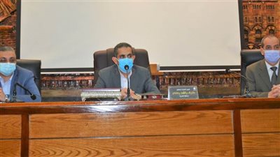 محافظ الغربية يناقش مع رؤساء الأحياء والمدن آخر الاستعدادات خلال فترة الأعياد 