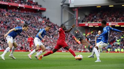 التعادل السلبي يحسم الشوط الأول بين ليفربول وإيفرتون في الدوري الإنجليزي