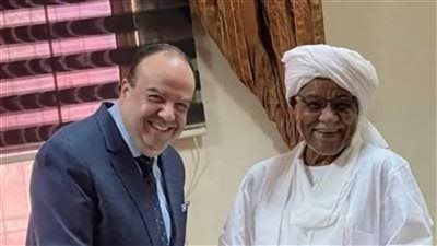 سفير مصر بالسودان يبحث المسار التنفيذي لاتفاق جوبا مع رئيس مفوضية السلام