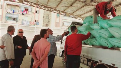 محافظ بورسعيد: توريد١٣٢طن قمح حتي الآن وتقديم كافة التيسيرات للمزارعين