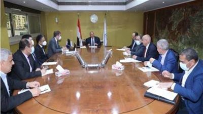 وزير النقل يضع اللمسات النهائية لتنفيذ أكبر ورشة مفاتيح للسكك الحديدية