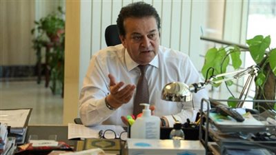 الصحة: «أنور إسماعيل» مساعدا للوزير للمشروعات القومية