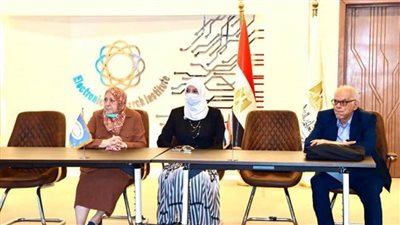 ورشة عمل عن آخر التطورات في أنظمة الهوائيات الحديثة للاتصالات وأجهزة الاستشعار بمعهد بحوث الإلكترونيات (صور)