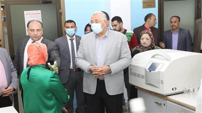 وزير الزراعة يتفقد سير العمل بأجهزة الوزارة الخدمية في إجازة العيد (صور)