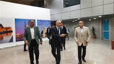 وزير الطيران يتفقد مطار شرم الشيخ للاطمئنان على جودة خدمات المسافرين | صور 