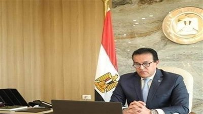 د. خالد عبد الغفار يستعرض تقريرًا عن الأنشطة البحثية والعلمية للهيئة القومية للاستشعار من البُعد