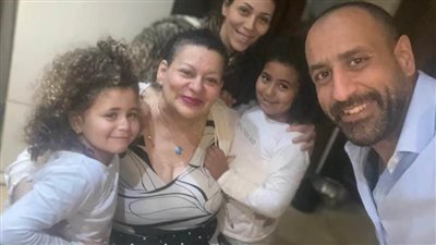 فريدة سيف النصر تحتفل بعيد ميلادها برفقة أحفادها.. صور