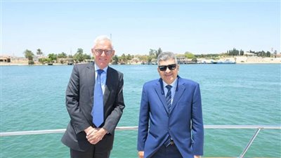 الفريق أسامة ربيع يلتقي رئيس غرفة الملاحة الدولية (صور)