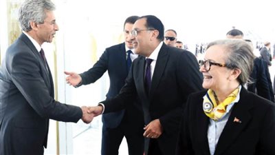 رئيسا وزراء مصر وتونس يشهدان توقيع اتفاقية بشأن التعاون الدولي بين البلدين