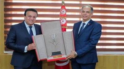 د. خالد عبدالغفار يؤكد على تقديم كافة أوجه الدعم للطلاب التونسيين الدارسين بالجامعات المصرية (صور)