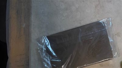 ضبط حشيش مهرب داخل حقيبة راكب مصري في مطار القاهرة 