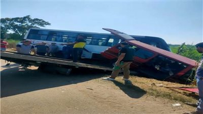 مصرع شخص وإصابة 7 آخرين في تصادم أتوبيس وميكروباص بالبحيرة  