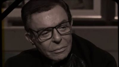 سميرة أحمد فى جنازة سمير صبرى: ده أعز صديق ليا وكنت معاه أول إمبارح