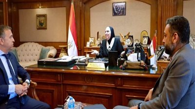 وزيرة التجارة: افتتاح أحدث خط إنتاج لتصنيع المنظفات السائلة بدلا من استيرادها قريبا