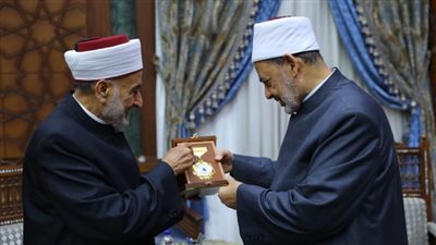 شيخ الأزهر يبحث مع رابطة العراق دور العلماء في خدمة المجتمعات
