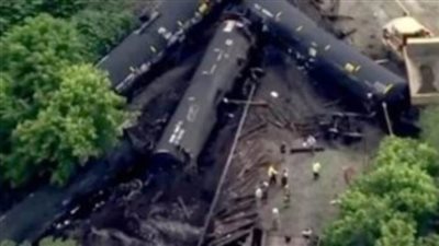 نيويورك بوست: إصابات بشرية وتسرب نفطى إثر خروج قطار عن مساره ببنسلفانيا