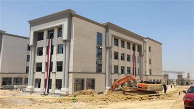 د. خالد عبد الغفار ومحافظ القليوبية ورئيس جامعة بنها يتفقدون منشآت وتجهيزات جامعة بنها الأهلية (صور)