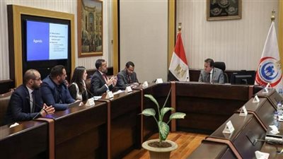 د. خالد عبد الغفار يبحث التعاون مع «روش السويسرية» في مجال الرعاية الطبية (صور)