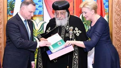 البابا تواضروس يستقبل الرئيس البولندي وقرينته