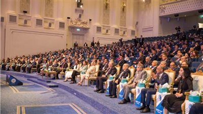 رئيس المنطقة الاقتصادية لقناة السويس يشارك في جلسات مؤتمر مصر تستطيع بالصناعة 