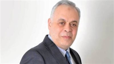 أشرف زكي يطالب الفنانين بسرعة سداد الضرائب قبل 30 يونيو