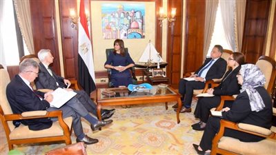 وزيرة الهجرة تبحث مع السفير الفرنسي بالقاهرة الموضوعات ذات الاهتمام المشترك