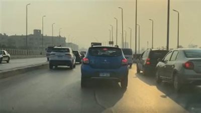 زحام مروري إثر حادث انقلاب سيارة نقل محملة بالمازوت بالطريق الدائري الإقليمي