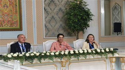 وزير الري يلتقي عددا من الوزراء وكبار مسؤولي المياه على هامش 