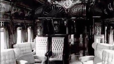 وصول قطار الملك فاروق إلى الإسكندرية بعد تطويره  (صور)