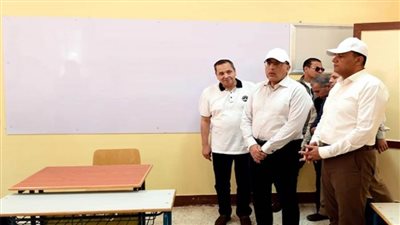 خلال زيارته للدقهلية.. رئيس الوزراء يتفقد مدرستي 