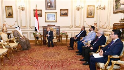 رئيس مجلس القيادة الرئاسي اليمني يؤكد أهمية دور البرلمان العربي في دعم اليمن ومؤسساته الشرعية 