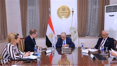 وزير التعليم يعلن تفاصیل منظومة بناء الأسئلة والامتحانات الإلكترونیة 