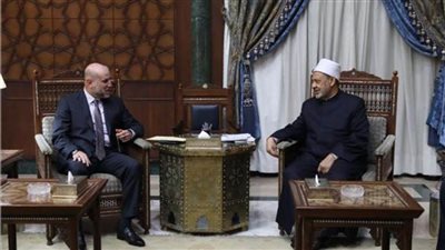 الرئيس الفلسطيني يشكر شيخ الأزهر على مراجعة مصحف «المسجد الأقصى» 