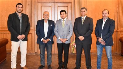 وزير الرياضة يستقبل رئيس اتحاد الرجبي لبحث خطة الاتحاد