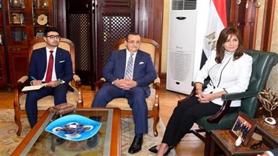 وزيرة الهجرة: نتطلع لتعظيم الاستفادة من دور مراكز الشباب ضمن 