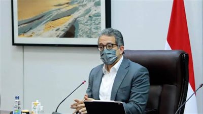 وزير السياحة والآثار يتابع آخر مستجدات أعمال خدمات الزائرين بالمتحف المصري الكبير