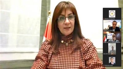 وزيرة الهجرة: الدولة تقف على مسافة واحدة من جميع الكيانات (صور)