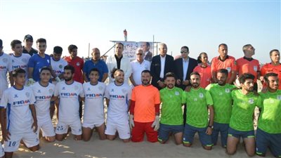 محافظ بورسعيد يشهد نهائي بطولة دوري منطقة بورسعيد للكرة الشاطئية
