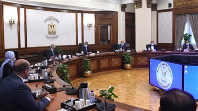 رئيس الوزراء يتابع موقف المدارس المصرية ـ اليابانية (صور)