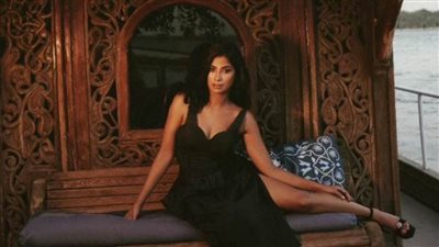 إطلالة جريئة ل