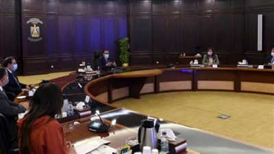 مدبولي: الحكومة مهتمة بتعزيز أداء البورصة لجذب استثمارات داخلية وخارجية 