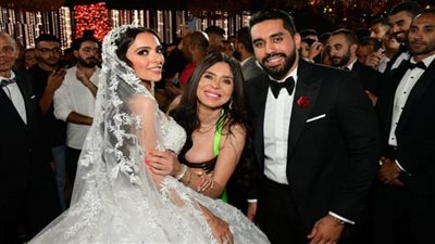 بالصور.. نحوم الفن والمشاهير في زفاف ابنة عصام إمام شقيق الزعيم 